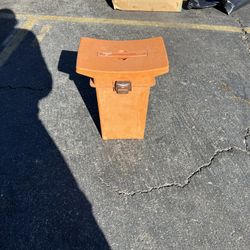 Vintage Fenwick Woodstream Sport Seat Tacklebox