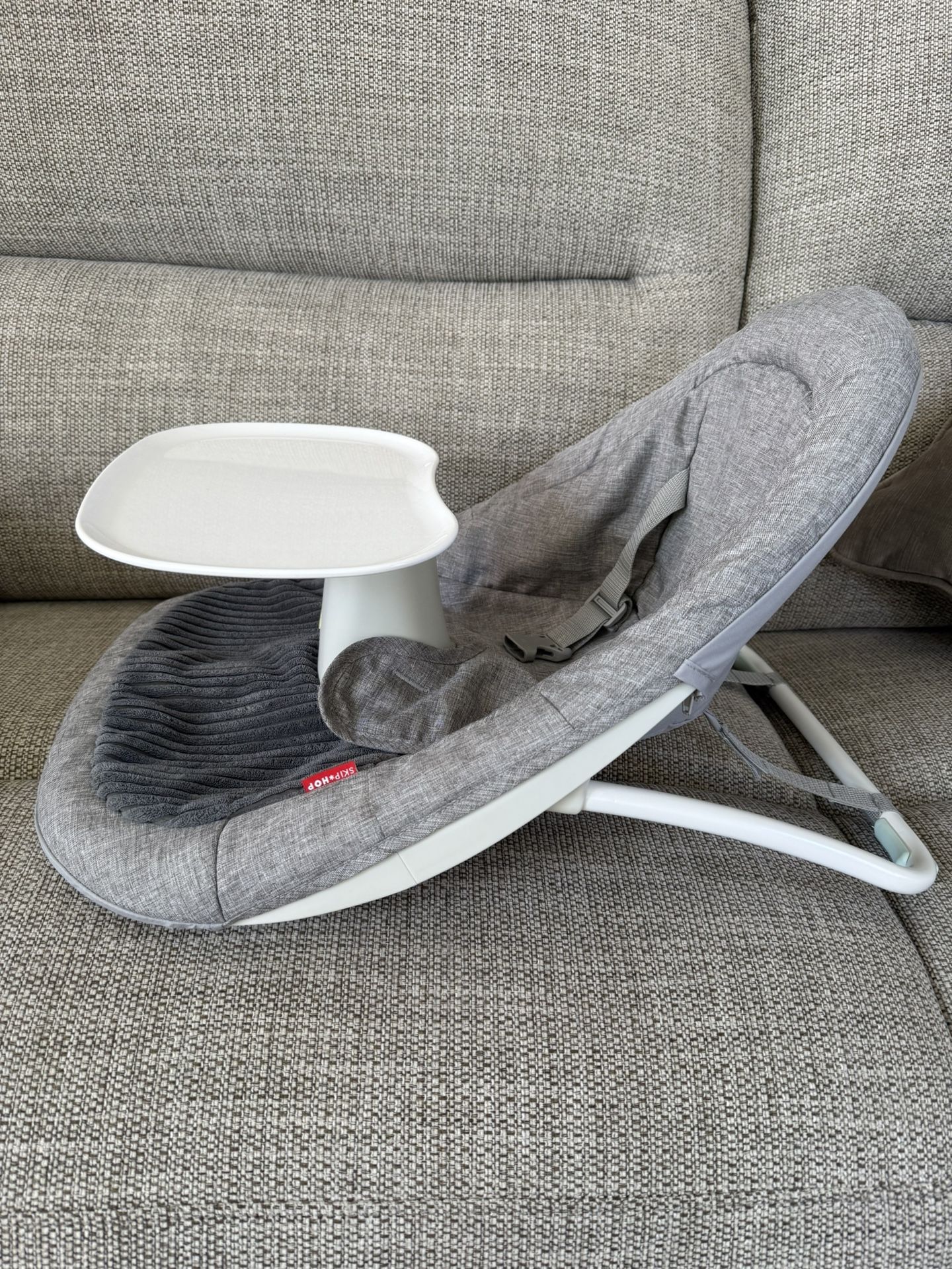 Skip Hop Baby Chair With Tray And Toy