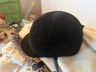 Riding helmet