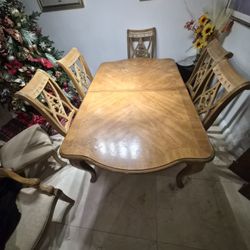 Expandable Dinning Table For Sale.