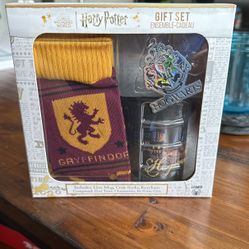Harry Potter Gift Set (socks, Key Chain, Mug)