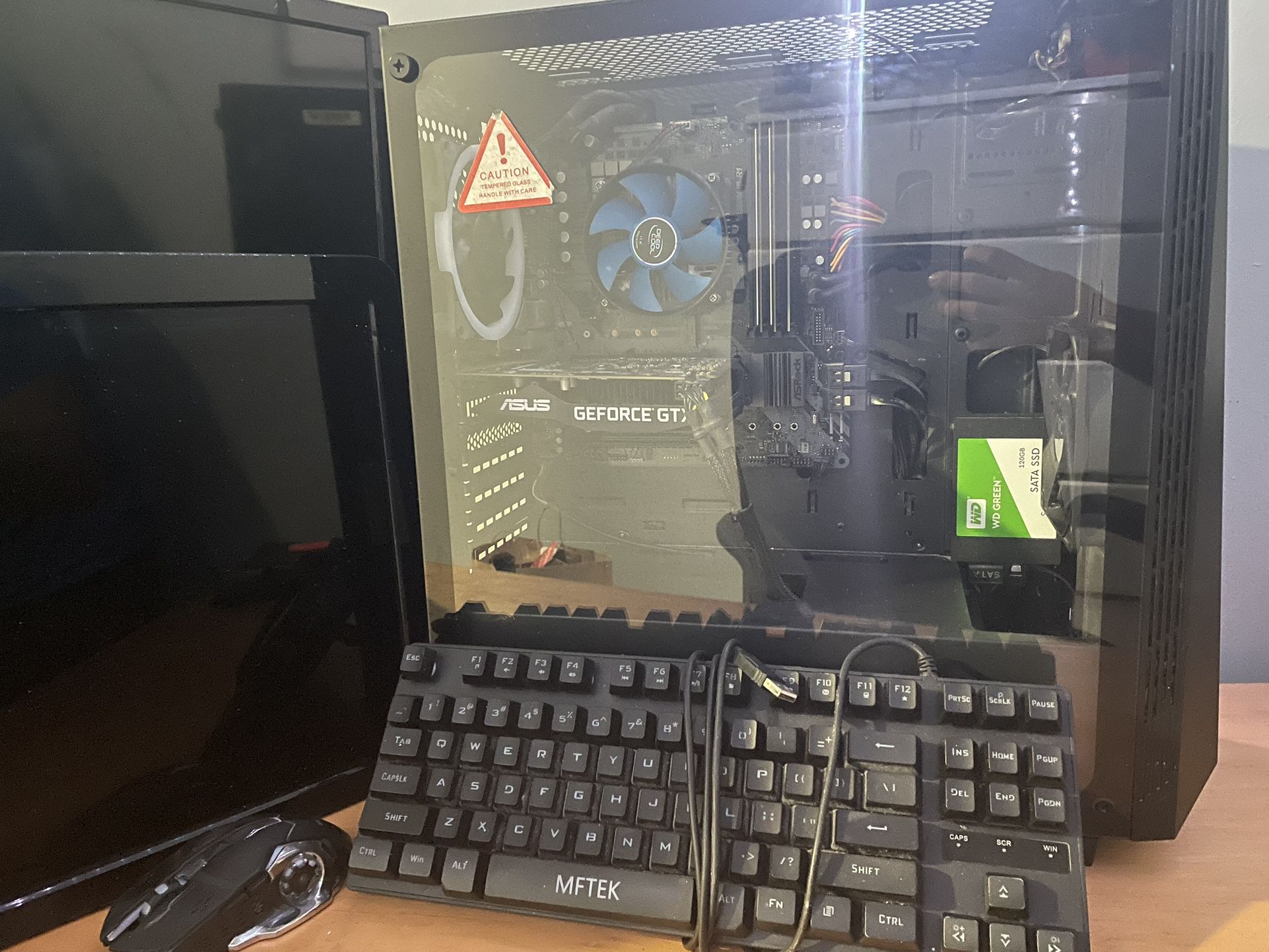 Pc ( PRICE NEGOTIABLE )