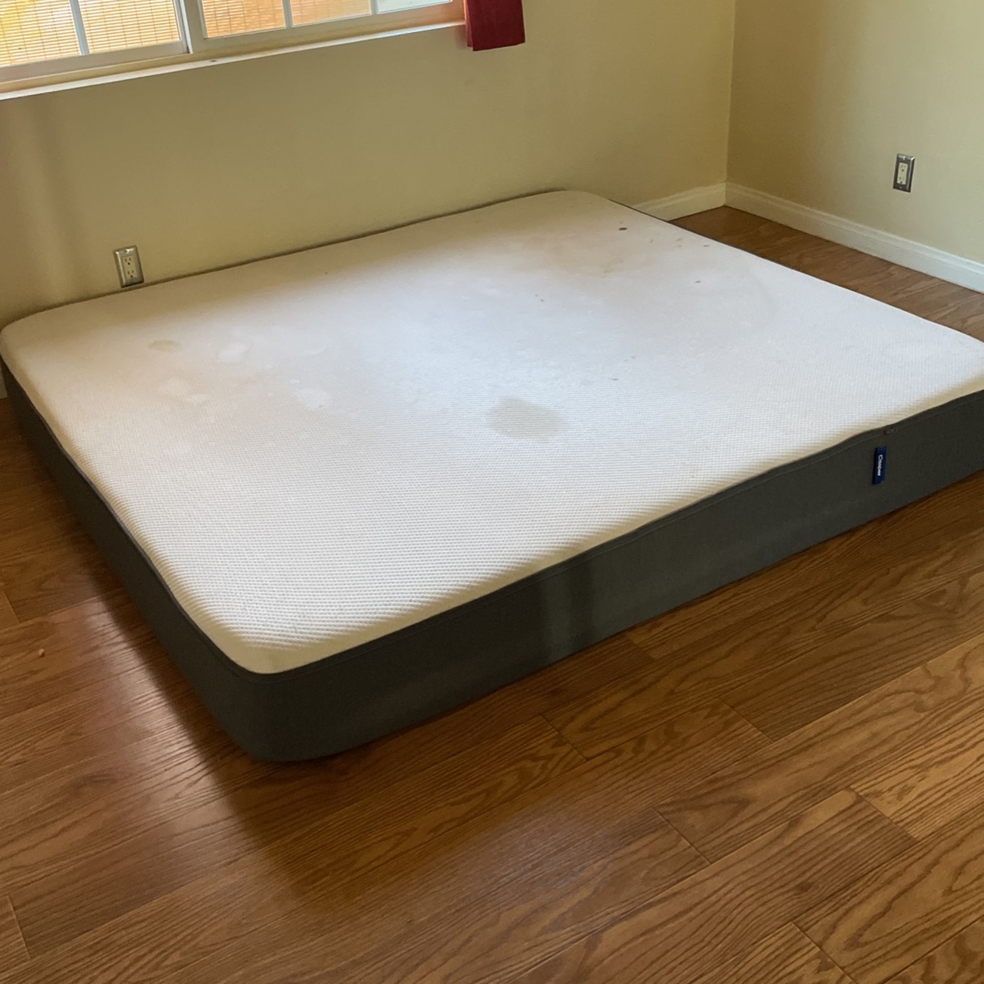 King Casper Memory Foam Mattress (FREE ) for Sale in Orange, CA OfferUp