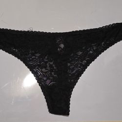 Victoria secret thong, Size 9