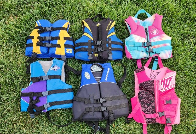 (9) Life Jackets, 30 - 50 Lbs. $20 - $25 Each, See 2nd Pic