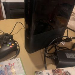 Xbox 360 E W Games And One Wired Control 