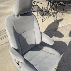 Seat For Toyota Siana Minivan