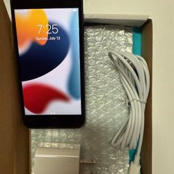 IPHONE 7 BLACK 32 g UNLOCKED 90+ Battery 