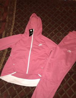Nike jogging suit size large