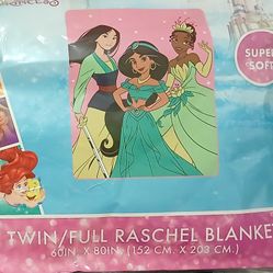 Twin/Full Raschel Blankets