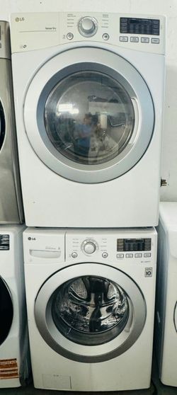 LG Stackable Washer & Dryer Set - Excellent Condition - Warranty Included