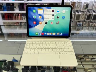 Magic Keyboard Folio A16 Pre-owned