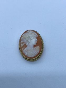 Genuine 18Kt Cameo Pendant/Pin Estate Jewelry