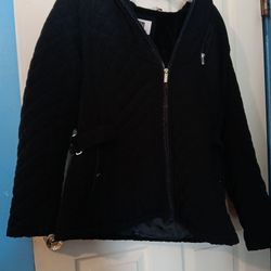 Chamarra Muy Calientita  Taya Xl  Le Quite La Etiqueta  Pero Es Xl   Poco Uso 