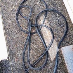 MOTORHOME WINDSHIELD GASKET (LIKE NEW)