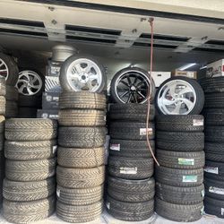 WHEELS US MAGS 22” STAGGERED OBS C10 