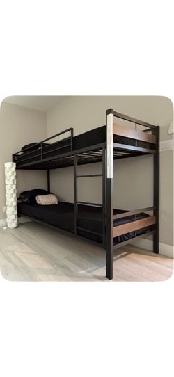 Bunk bed
