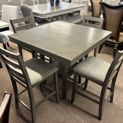 ✅️✅️5 pc  gray finish wood and fabric counter height dining table set✅️✅️