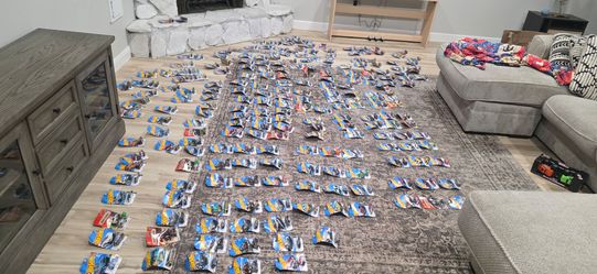247 Hot Wheels