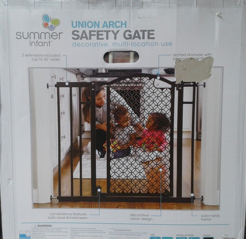 BABY GATE Summer Infant Union Arch SAFETY GATE with easy latching doorway expresso color METAL fits up to 42" wide doorway