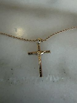 14kt rope chain w 14kt cross pendant