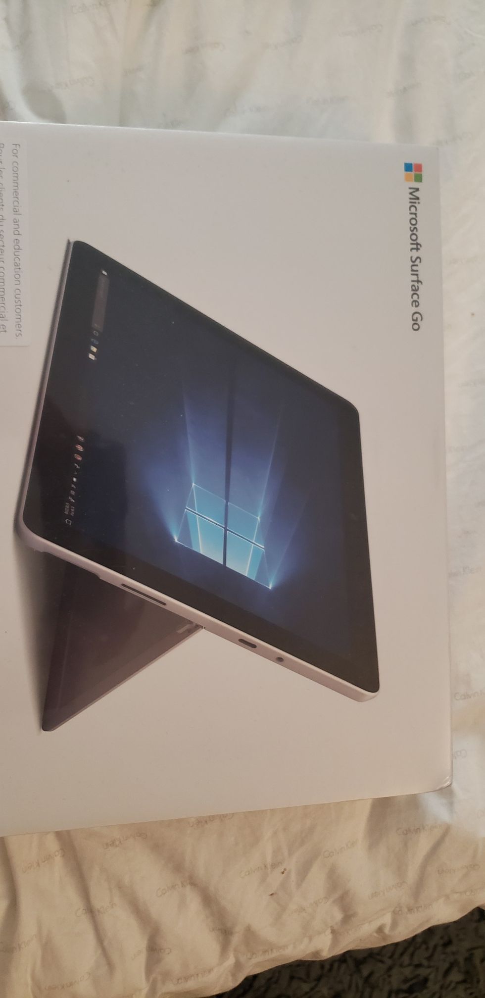 Microsoft Surface Go