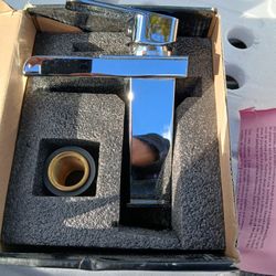 Chrome Bathroom Faucet, Single Hole