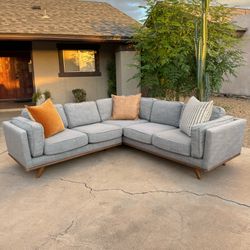 Mid Century Modern Sectional ( Delivery Available )