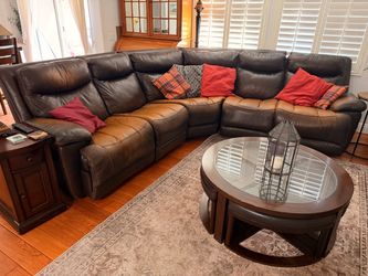 Sectional couch