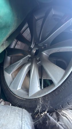Tesla Rims And Tires 245/45R19 19.x8.0J +40MM