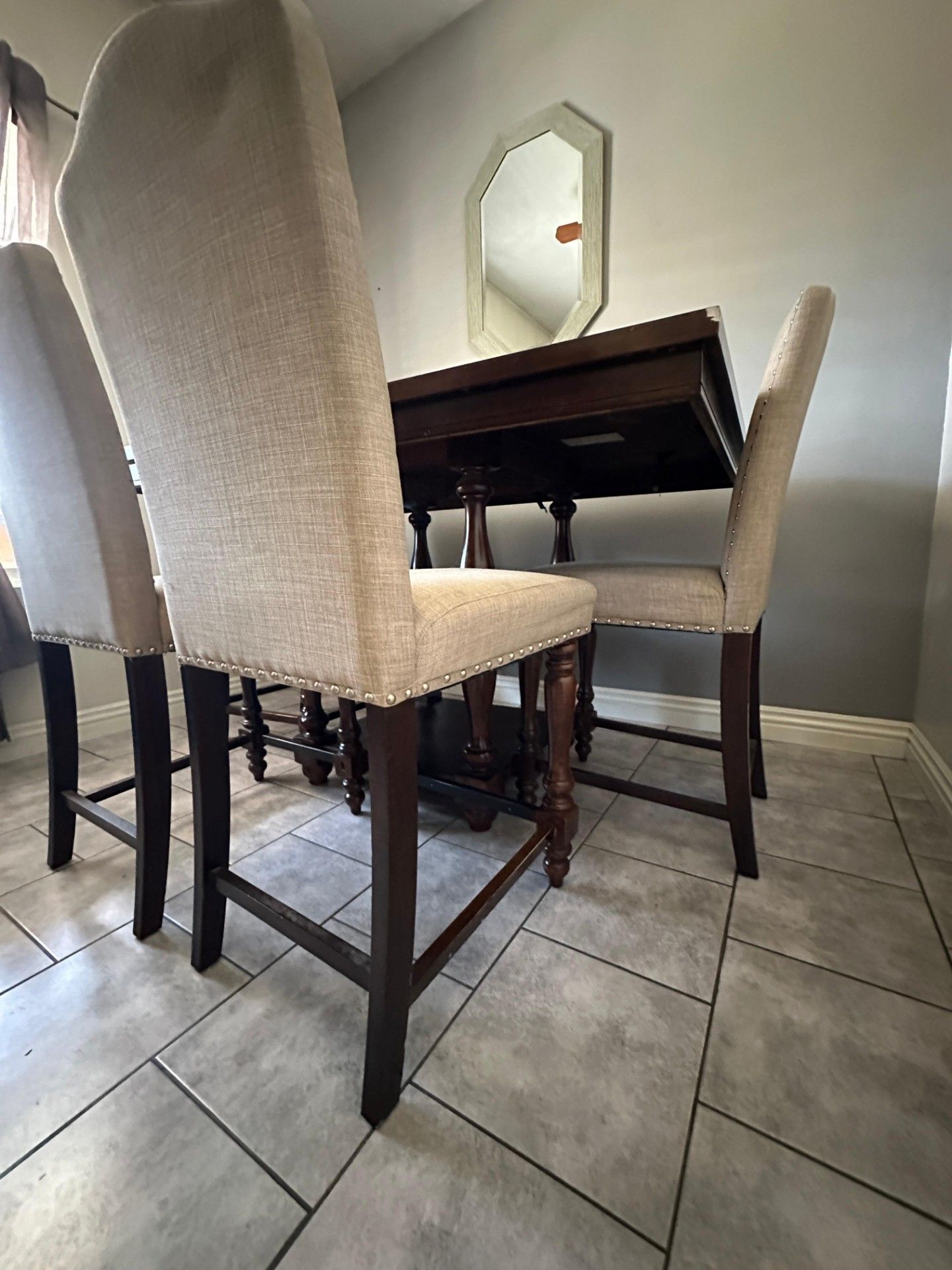 Mesa de comedor/ Dining table