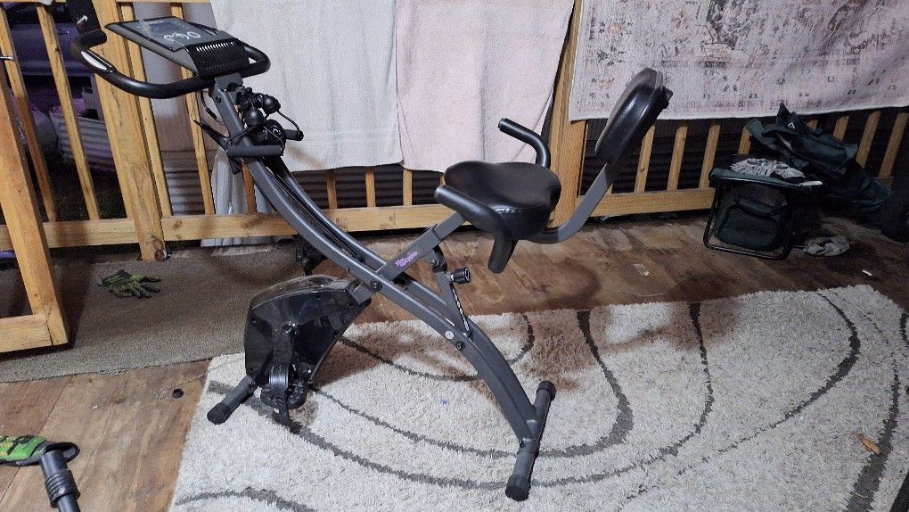 BulbHead Slim Cycle 13160 Exercise Bike Cycling