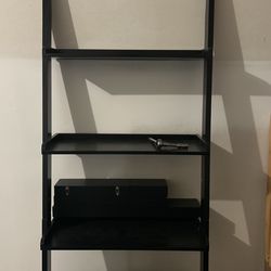Leaning Shelf