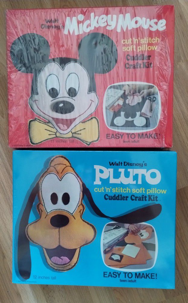 Vintage 1973 Walt Disney Cuddler Craft Kit/pillow- Mickey Mouse, Donald Duck, Goofy, Pluto