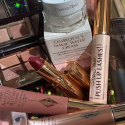 Charlotte Tilbury's Bundle