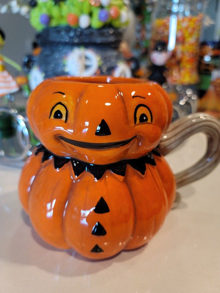 Halloween Johanna Parker Pumkin Mug