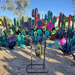 Metal Yard Art, Wind Spinners & POTTERY 🌴 🌺 