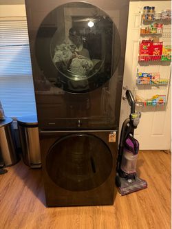 Stackable Samsung washer/dryer