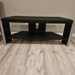 TV / Entertainment Stand