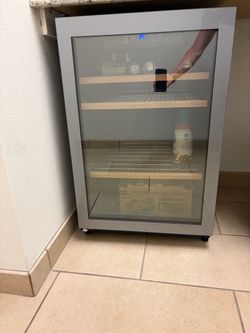 Insignia™ - 130-Can Beverage Cooler - Silver