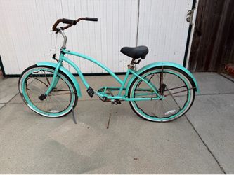 Beach cruiser bike