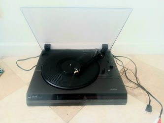 Dual CS 2110 HiFi stereo turntable