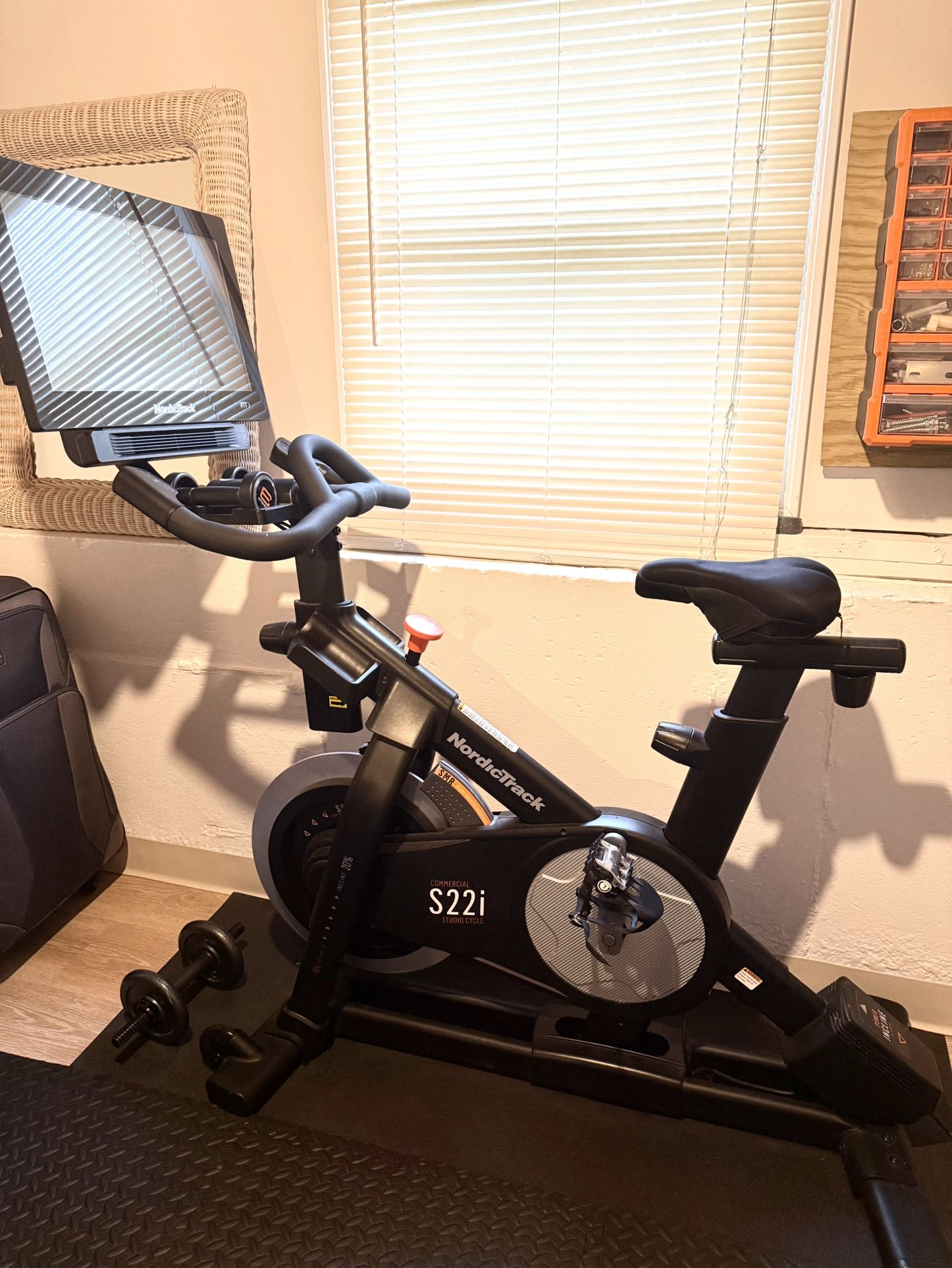 Nordic Track S22i Studio Exercise Bike
