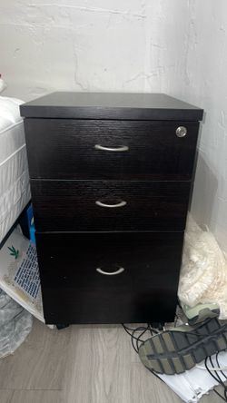 Safe three drawer with lock