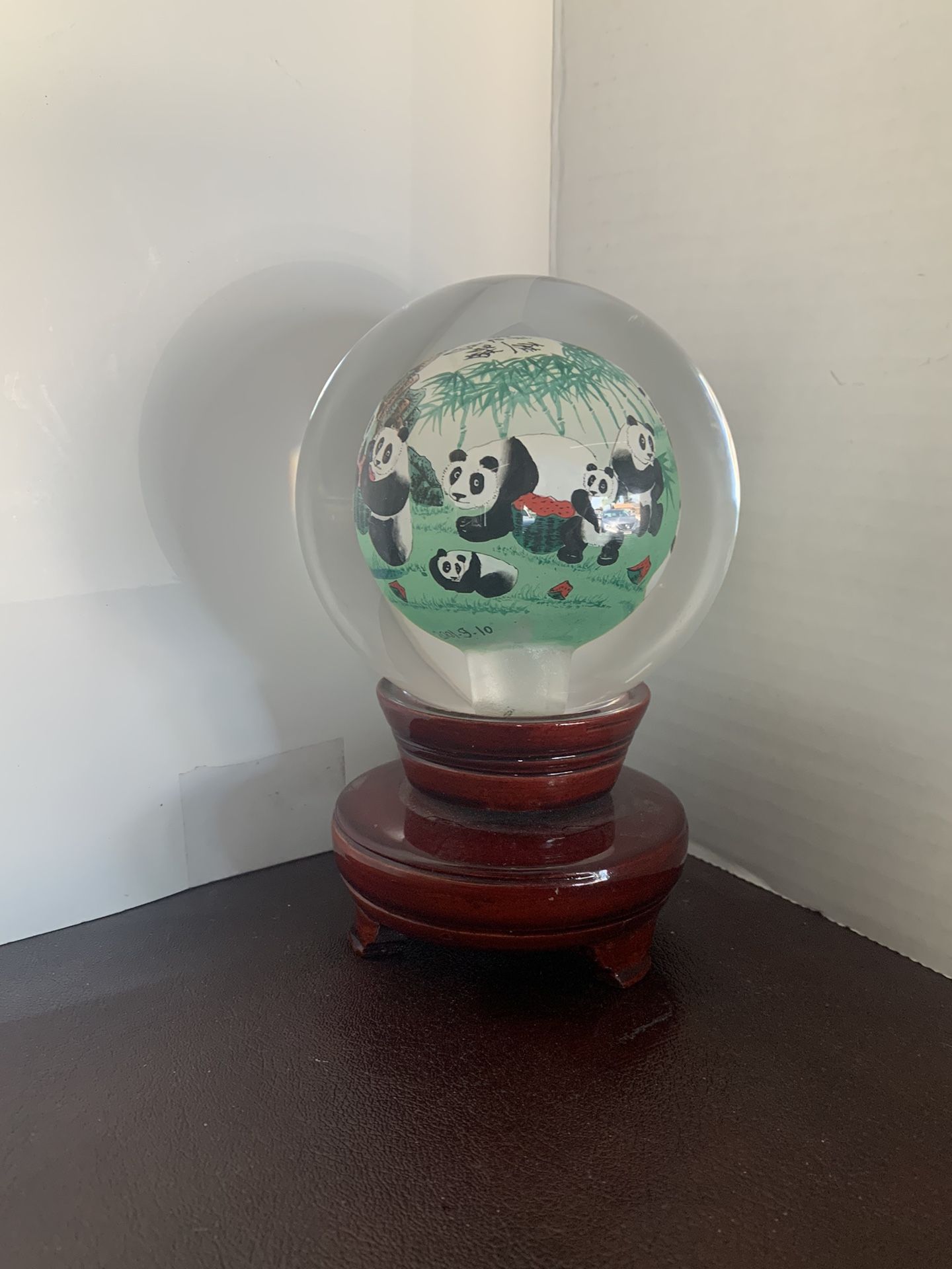 ORIENTAL Crystal Glass Reverse Hand Painted  PANDA BEAR GLOBE W/TEAK STAND