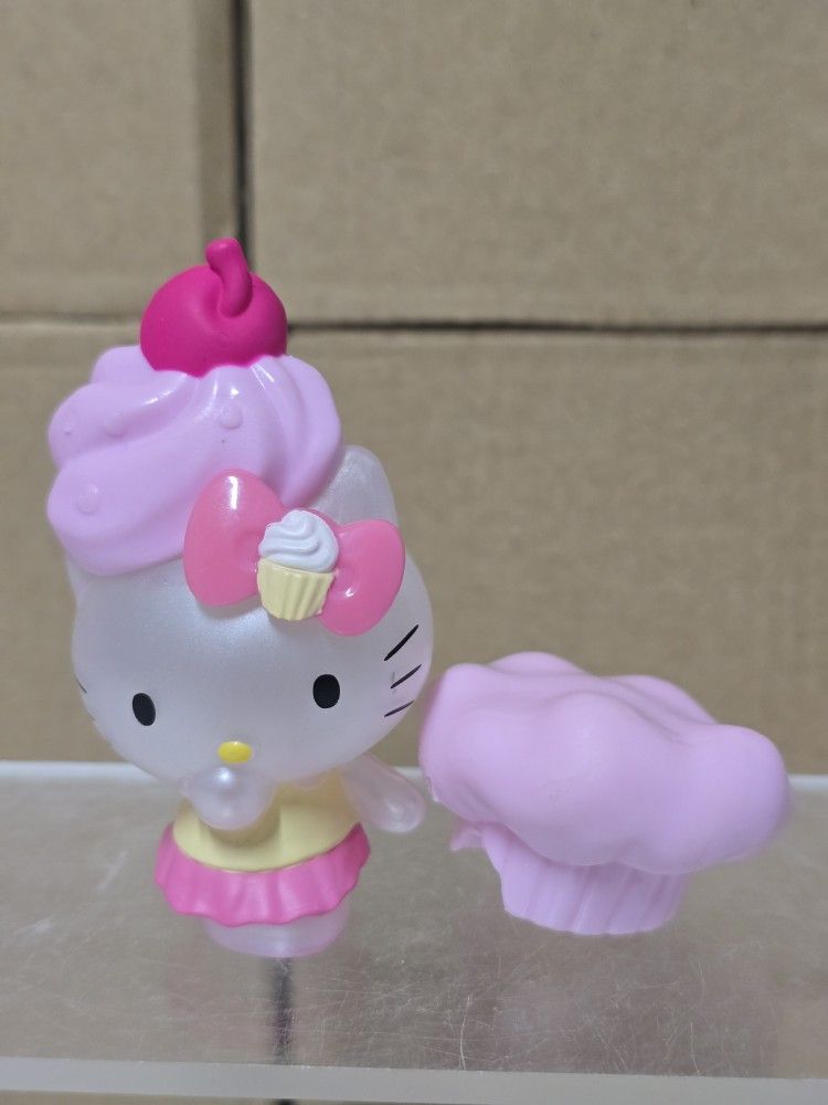 Hello Kitty @ToyBros