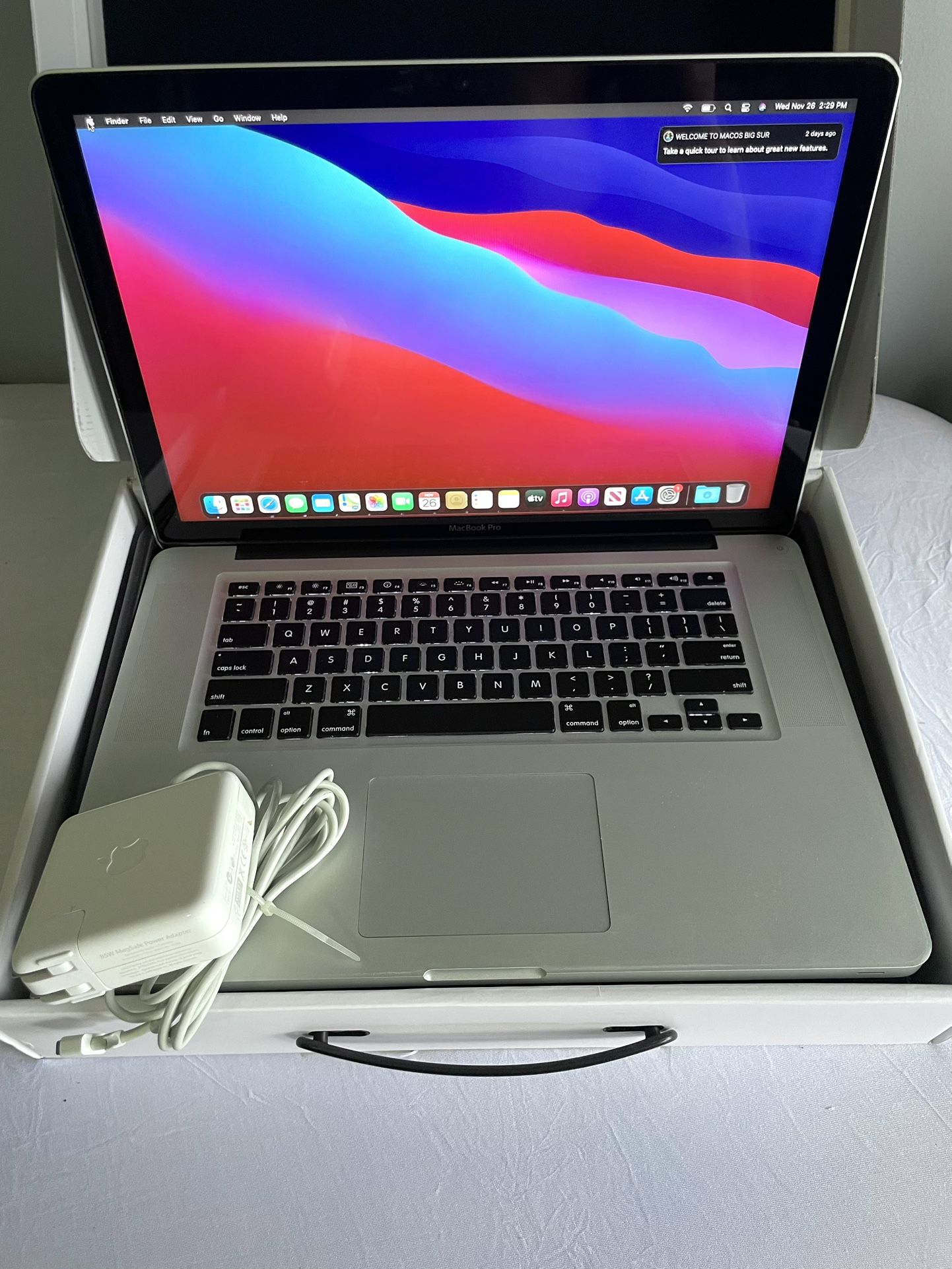 Apple Macbook Pro 15” Laptop i7 8GB RAM 500GB HD