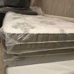 🔥💥🔥💥 $499 Queen Spink&Edgar Firm Mattress Available $499 💥🔥💥🔥
