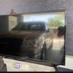 32” Insignia LED And Sound TV