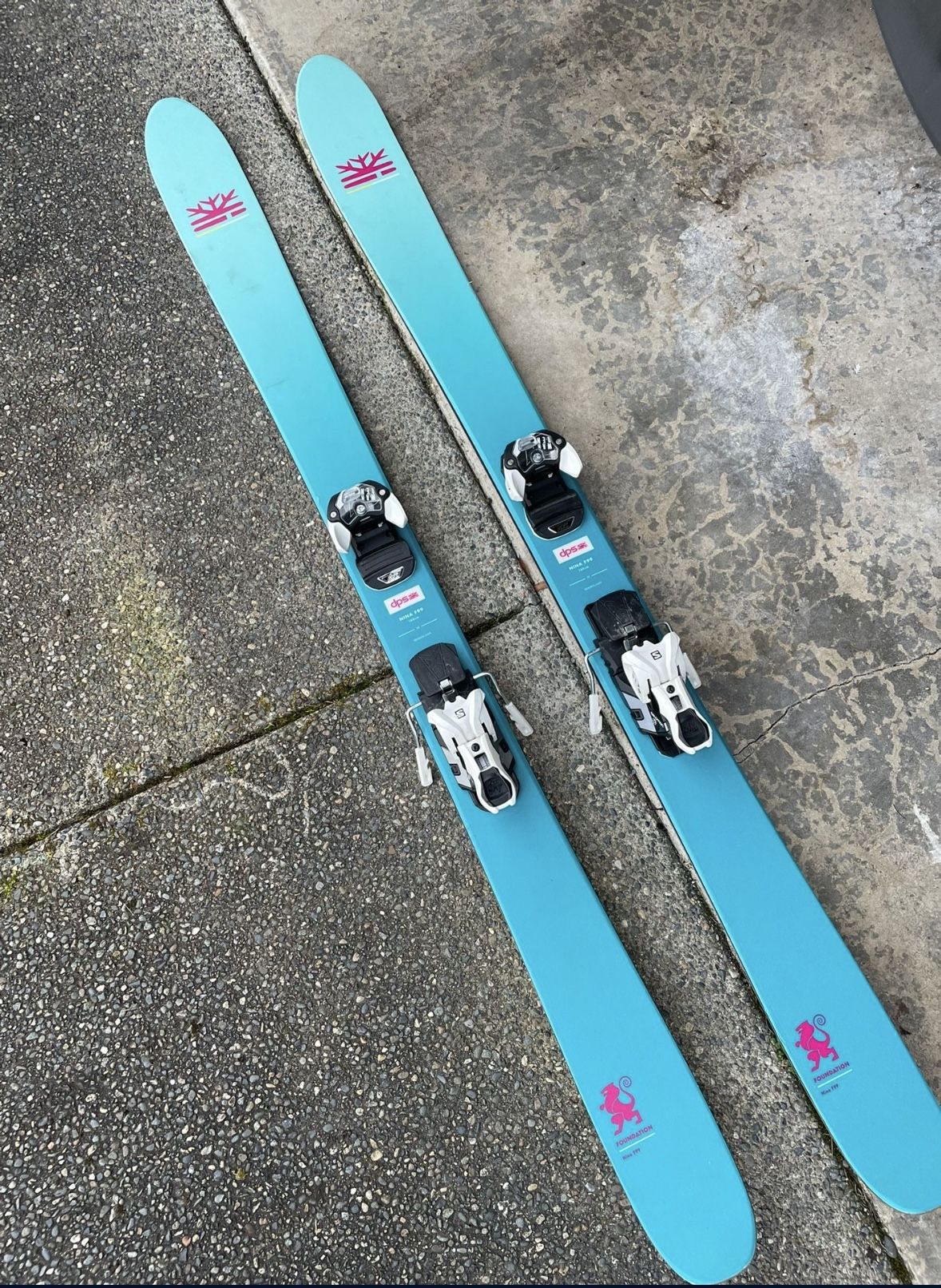 DPS Women Ski